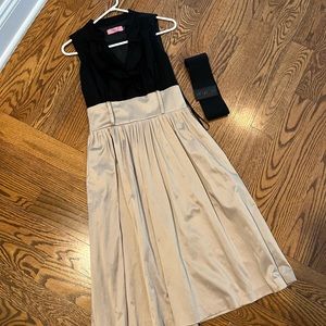 Women eliza J. Sleeveless Ruffle front black and gold dress